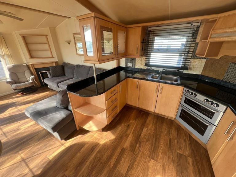Static caravan Willerby Aspen t shape 37x12 2bed DG/CH - Free UK Delivery — photo 11