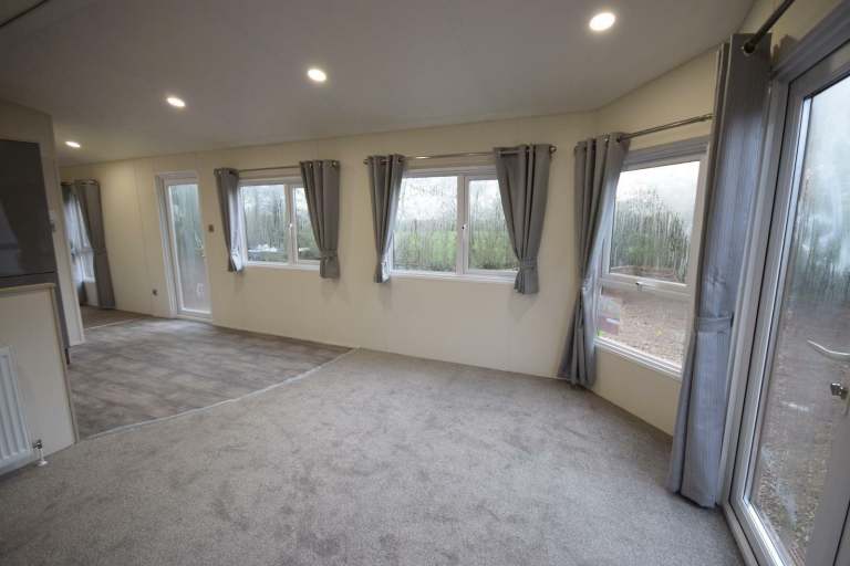 PRE-ORDER | Sunrise Lodge Oaktree 40x13 | 2DB | WETROOM | Mobile Home — photo 5