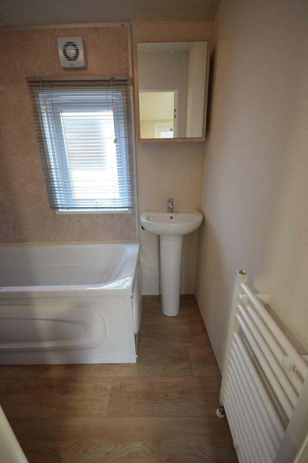 NEW Sunrise Lodge Barn | 38x12 Mobile Annex Cabin | 2 bed Park Home | UNSITED — photo 15