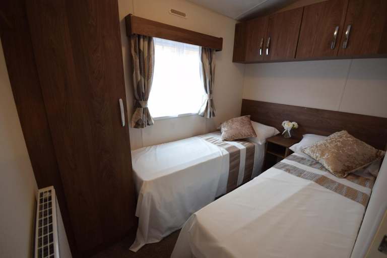 NEW Mobile Log Cabin | Sunrise Lodge DLX 3 bed Garden Home | No Planning — photo 13