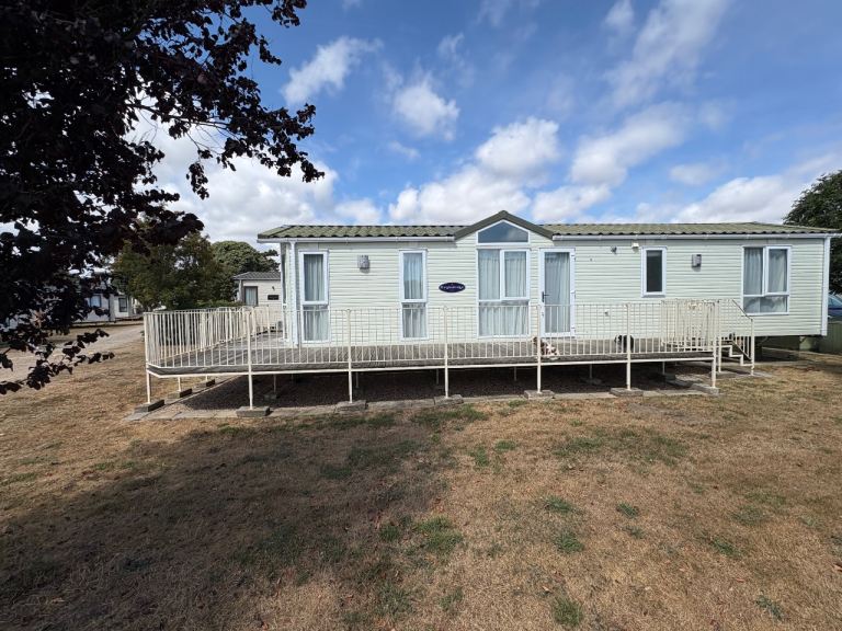 Veranda metal static caravan