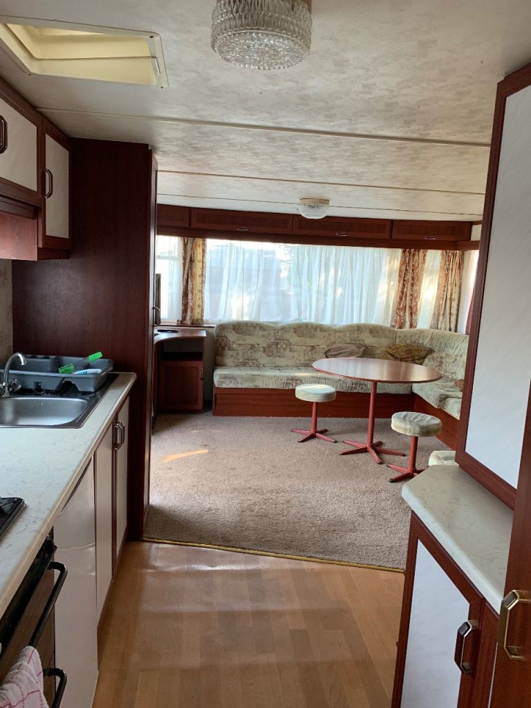 Carnaby Caravan Regent 28 x 12 x 2B Static Caravan — photo 8
