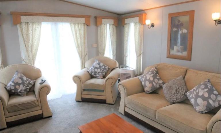 Static Caravan Abi Westwood lodge for sale at Manor House Holiday Park DN22 0NJ. — photo 4