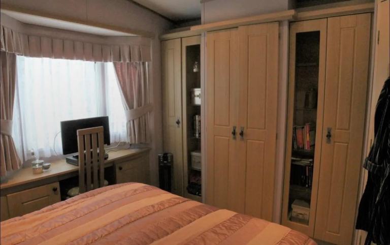 Static Caravan Abi Westwood lodge for sale at Manor House Holiday Park DN22 0NJ. — photo 11