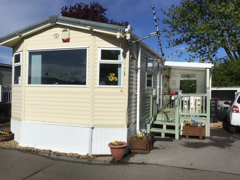STATIC CARAVAN SITED AT RIVERVIEW PARK LINCOLNSHIRE — photo 2