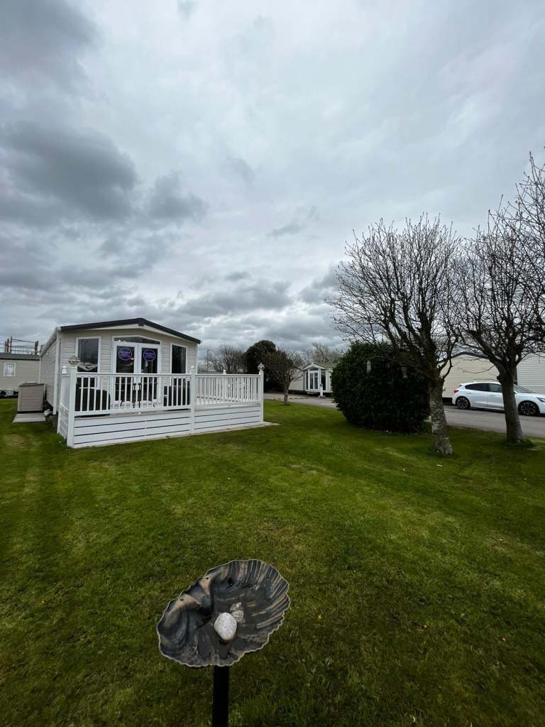 Cheap Static Caravan, Europa Sequoia. Huge wrap around deck. North Wales, Towyn — photo 1