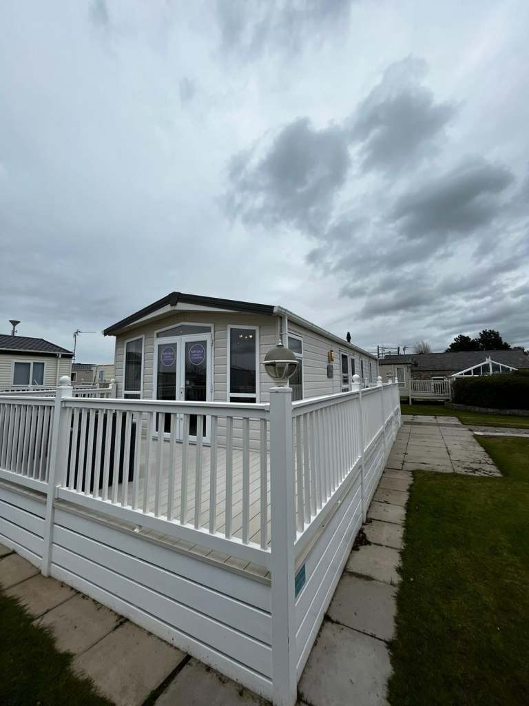 Cheap Static Caravan, Europa Sequoia. Huge wrap around deck. North Wales, Towyn — photo 4
