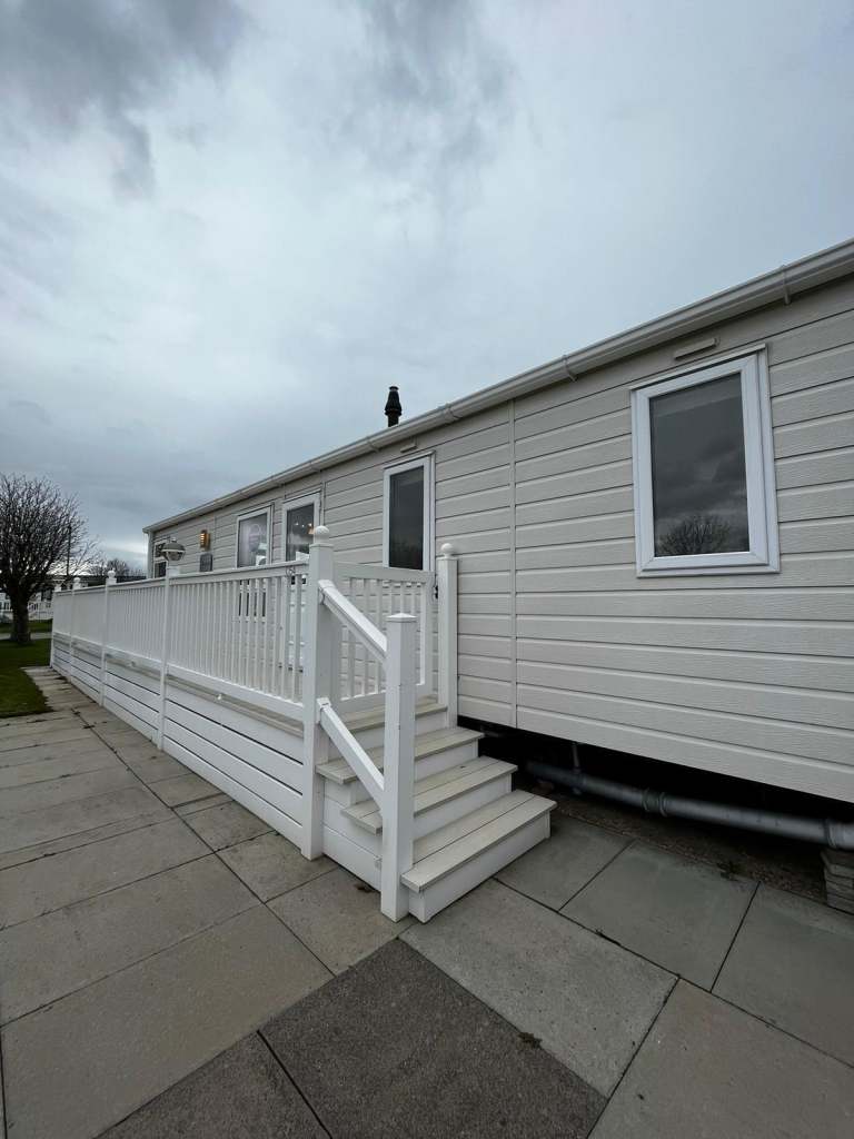 Cheap Static Caravan, Europa Sequoia. Huge wrap around deck. North Wales, Towyn — photo 7