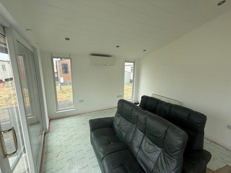 Static caravan/twin unit Yorkshire Bespoke residential 50x22 Free UK Delivery — photo 9