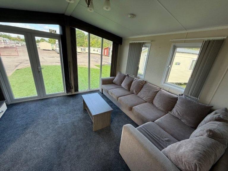 Static Caravan Regal Inspiration 39x13 2bed DG/CH. - Free UK Delivery — photo 4