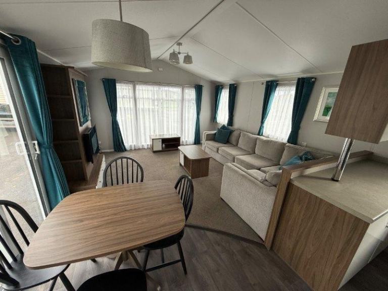 Static Caravan Willerby Avonmore 40x14 2bed DG/CH - Free UK Delivery — photo 3
