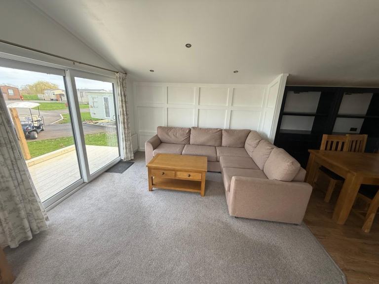 Static Caravan/ twin unit Pathfinder Resi lodge 45x20 for sale at Manor House. — photo 4
