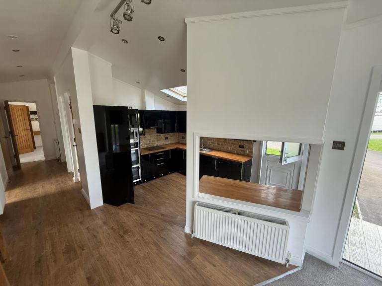 Static Caravan/ twin unit Pathfinder Resi lodge 45x20 for sale at Manor House. — photo 7