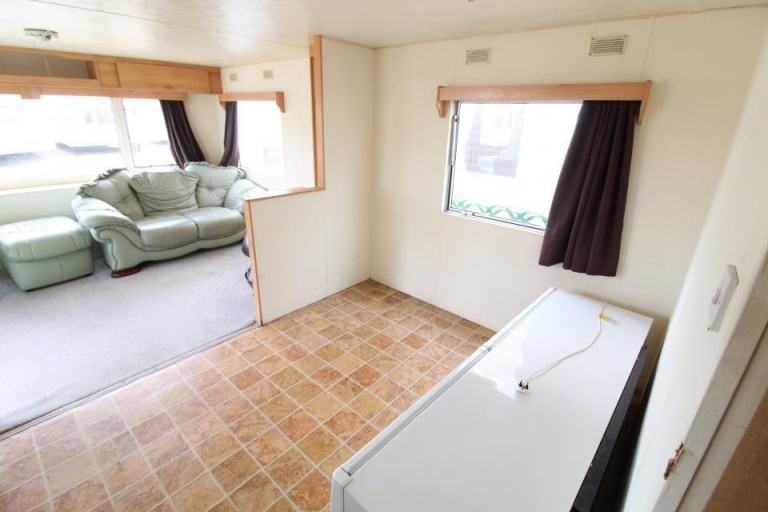 Static Caravan Mobile Home Delta Mandarin 32x12ft 2 Beds SC8773 — photo 4