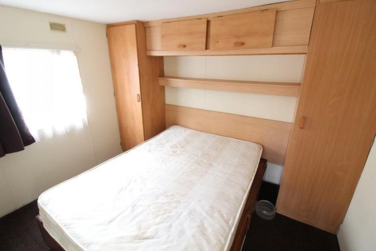 Static Caravan Mobile Home Delta Mandarin 32x12ft 2 Beds SC8773 — photo 11