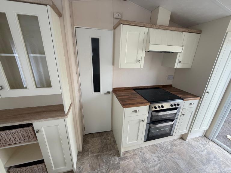 Static Caravan Europa Willow 38x12 2bed DG/CH - Free UK Delivery — photo 12