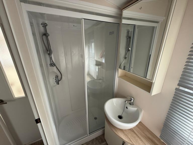 Static Caravan Europa Willow 38x12 2bed DG/CH - Free UK Delivery — photo 17