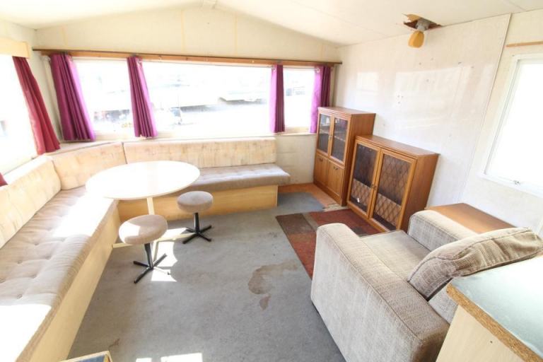 Static Caravan Mobile Home Delta Santana 30x12ft 1 Bed SC9402 — photo 2