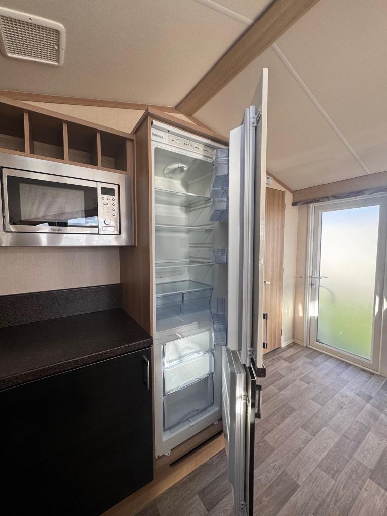SOLD Atlas Pisces sited static caravan for sale | North Wales | Family park — photo 7