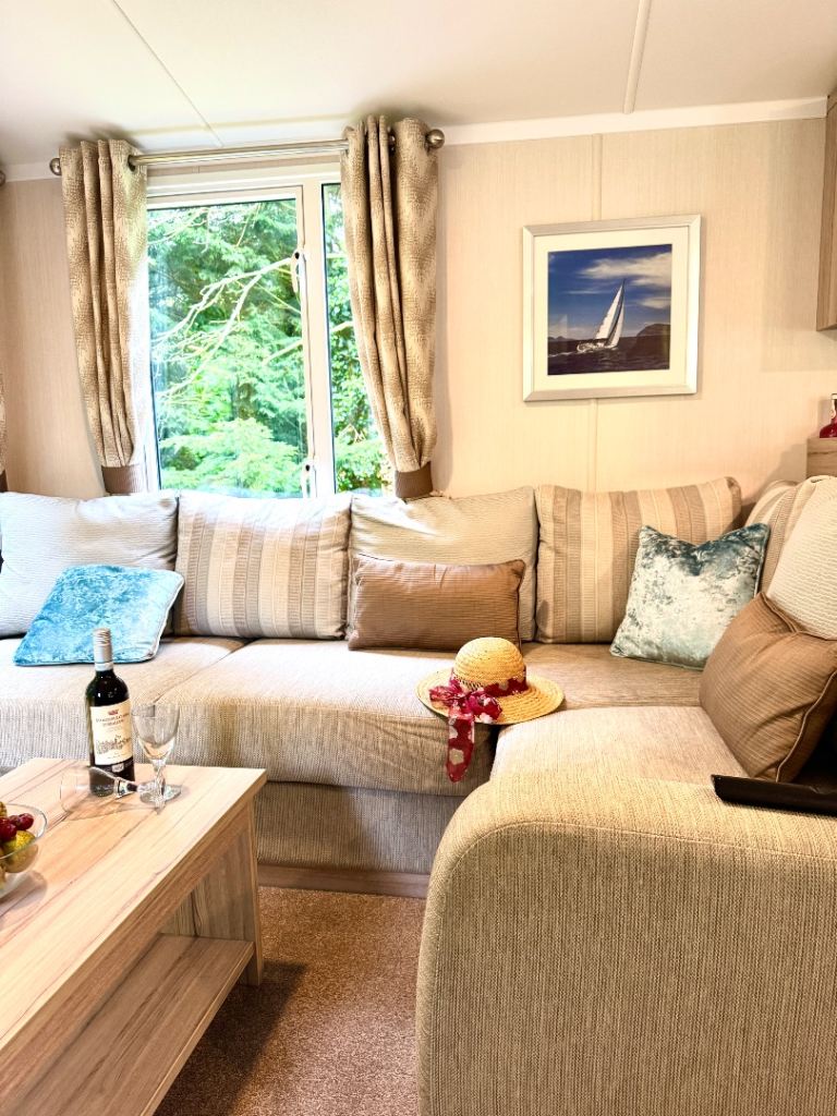 Swift Burgundy static caravan in mid Devon . VERY quiet location . — photo 12