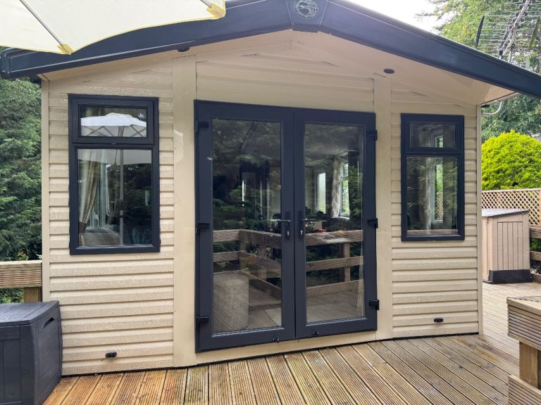 Swift Burgundy static caravan in mid Devon . VERY quiet location . — photo 14