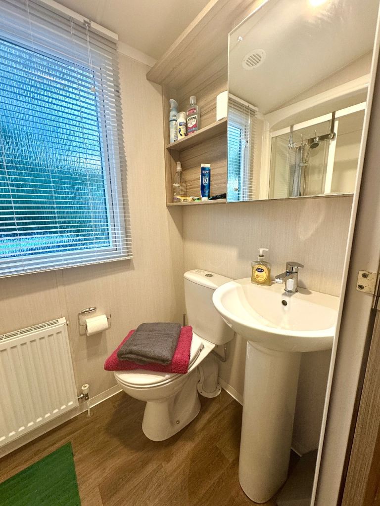 Swift Burgundy static caravan in mid Devon . VERY quiet location . — photo 16