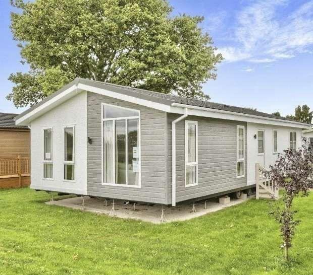 Static caravan/ twin unit lodge Willerby New Hampshire for sale at Manor House — photo 25