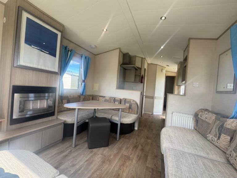 Reduced price static caravan for sale | Central heating | Choice of 2 parks
