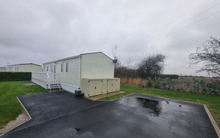 Static caravan Pemberton Abingdon for sale on Riverview Holiday Park LN4 4PZ. — photo 2