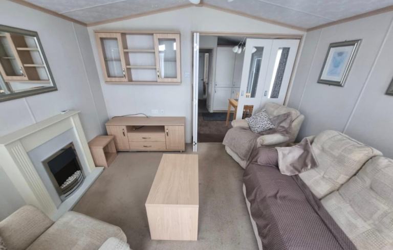 Static caravan Pemberton Abingdon for sale on Riverview Holiday Park LN4 4PZ. — photo 5