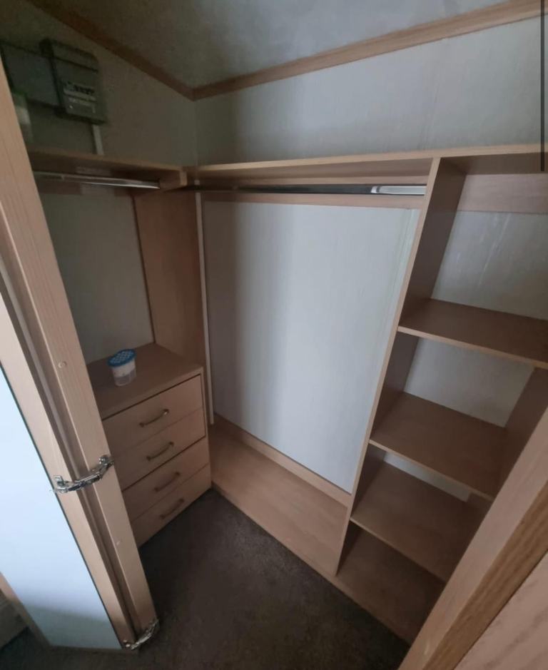 Static caravan Pemberton Abingdon for sale on Riverview Holiday Park LN4 4PZ. — photo 16