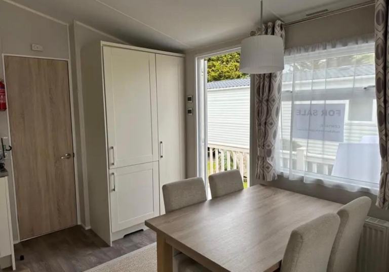 Static Caravan Willerby Aspen for sale at Manor House Park DN22 0NJ. — photo 7