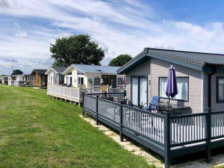 Static Caravan Willerby Aspen for sale at Manor House Park DN22 0NJ. — photo 16