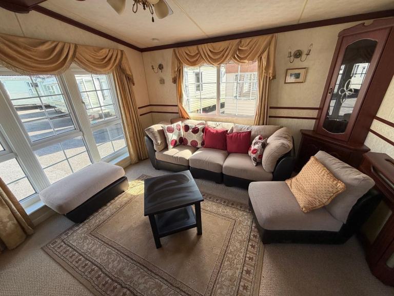 Static Caravan Willerby Vogue 38x12 2bed DG/CH - Free UK Delivery — photo 6