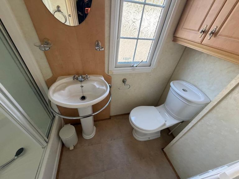 Static Caravan Willerby Vogue 38x12 2bed DG/CH - Free UK Delivery — photo 15