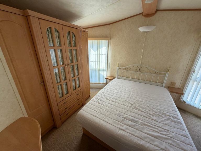 Static Caravan Willerby Vogue 38x12 2bed DG/CH - Free UK Delivery — photo 18