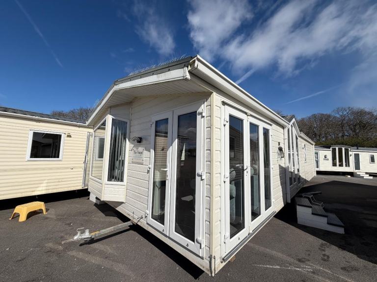 Static caravan Willerby Vision 42x13 2bed DG/CH - Free UK Delivery — photo 2