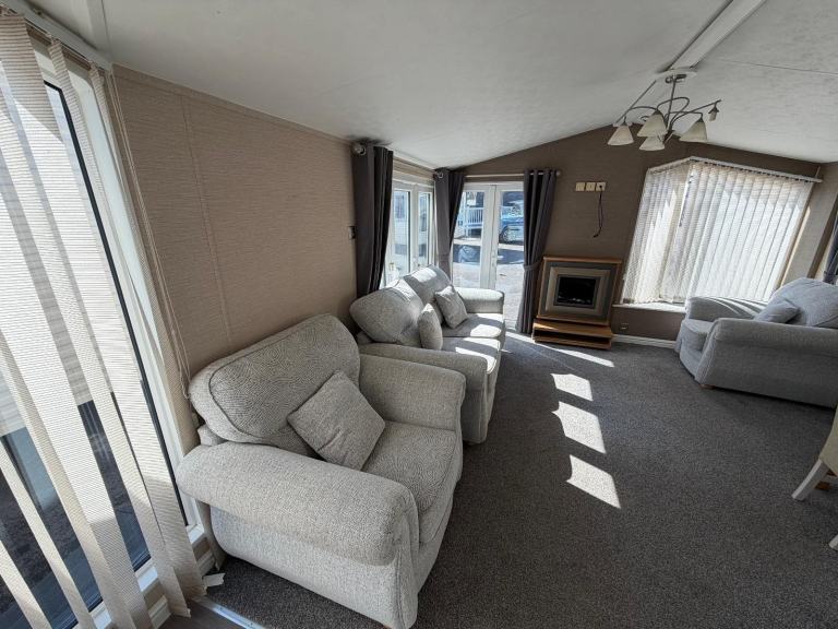 Static caravan Willerby Vision 42x13 2bed DG/CH - Free UK Delivery — photo 4