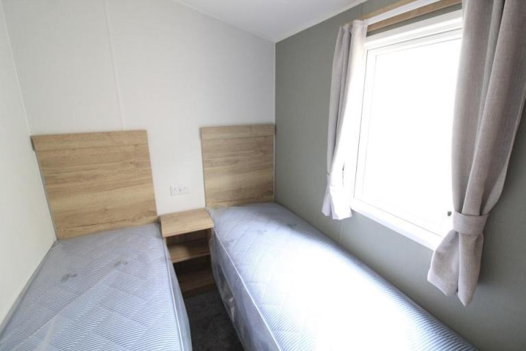 Static Caravan Mobile Home Willerby Midhurst 35x12ft 3 Beds SC9386 — photo 9