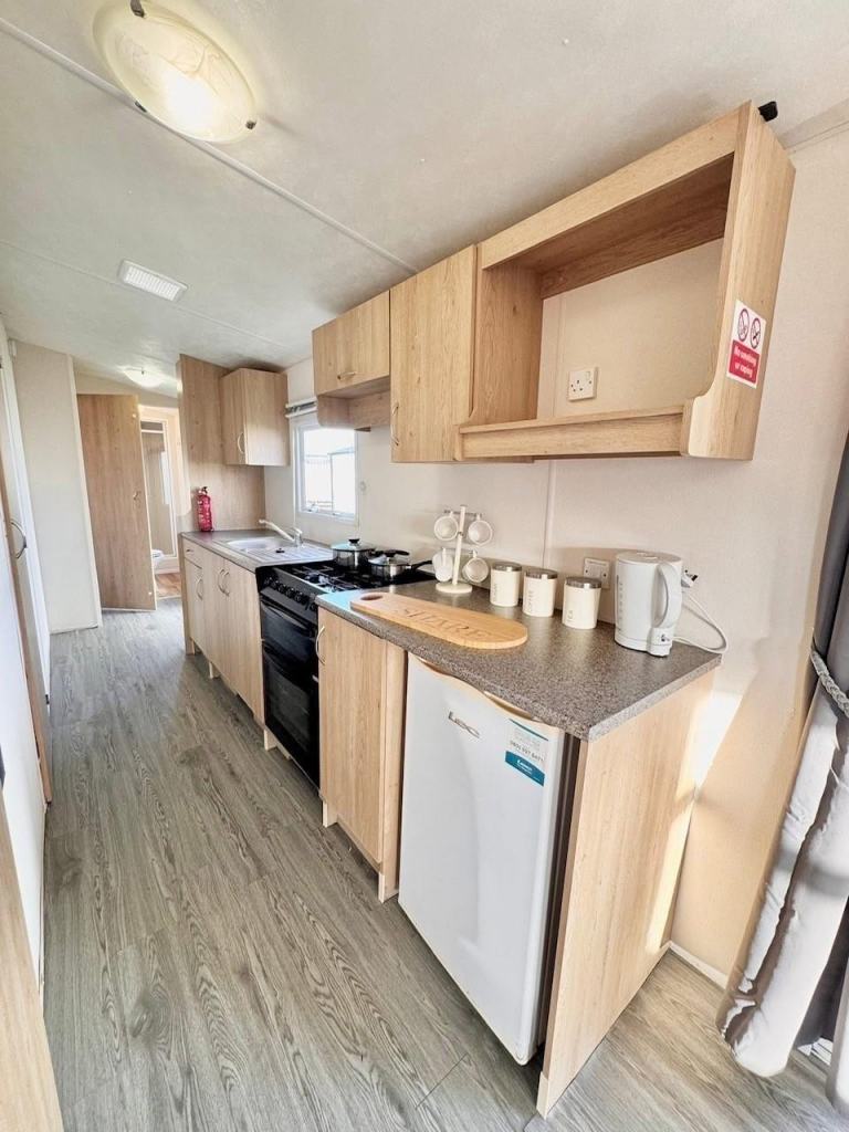 Affordable sited static caravan for sale with FREE 2026 & 2027 site fees! — photo 4
