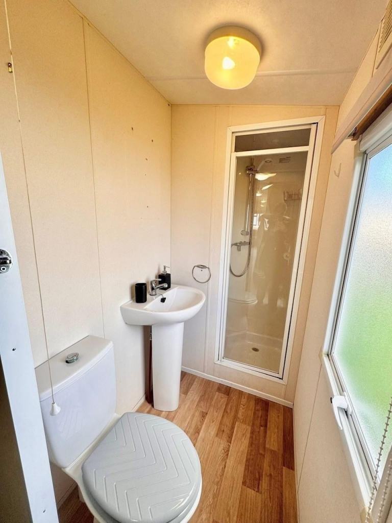 Affordable sited static caravan for sale with FREE 2026 & 2027 site fees! — photo 9