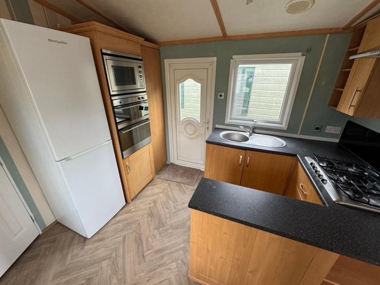 2 Bed 38x12 Static Caravan - DG, CH, New Carpet, Loose Furniture - Offsite Sale — photo 9