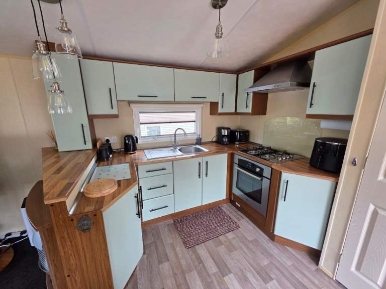 Static 6 berth Caravan 2014 BK Bluebird Seville 35ft x 12ft located in Mid Wales — photo 17