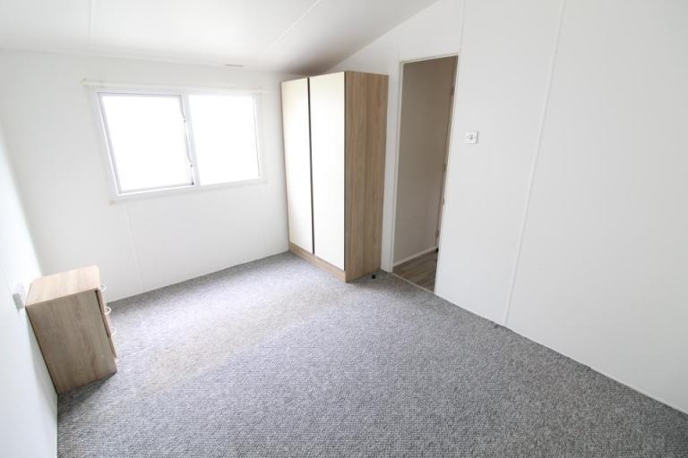 Static Caravan Mobile Home Willerby Mistral 36x12ft 2 Beds SC9381 — photo 11
