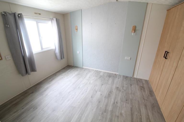 Static Caravan Mobile Home Delta Sapphire 35x12ft 2 Beds SC9383 — photo 11