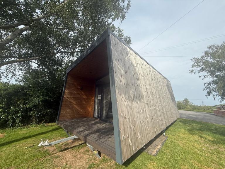 Static Caravan/ pod Brand new Abi Get Away Cabin 30x13 - Free UK Delivery — photo 2