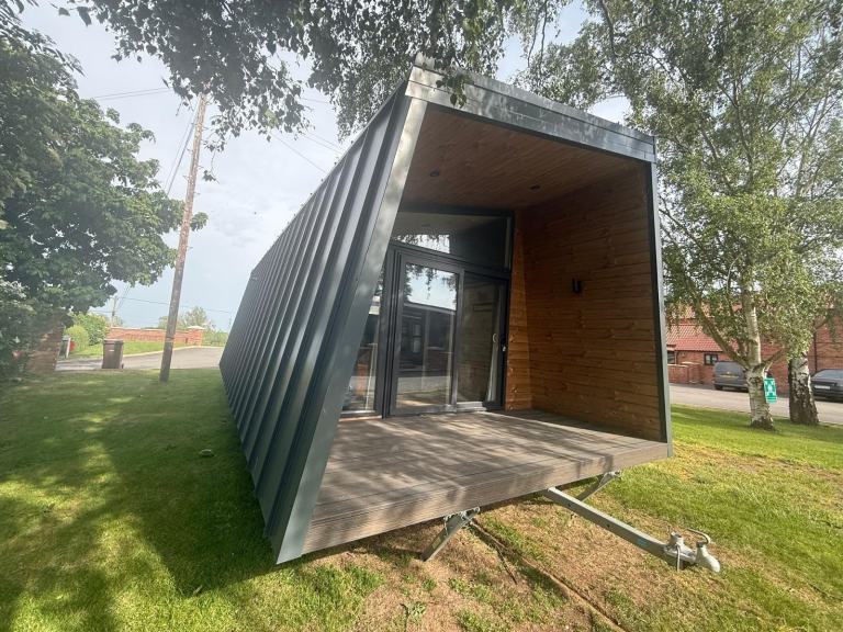 Static Caravan/ pod Brand new Abi Get Away Cabin 30x13 - Free UK Delivery — photo 3