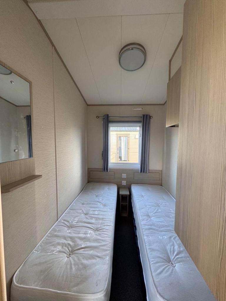 SOLD Sited Static Caravan for Sale | Lyons Robin Hood | £25,000 — photo 9