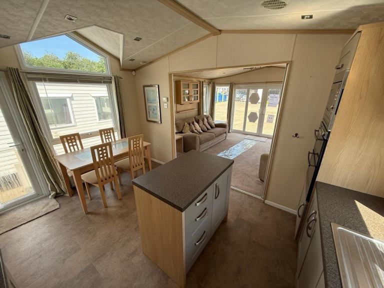 Extra Large 2 Bed Static Caravan with huge Spec! 43x14ft - Offsite Sale — photo 11