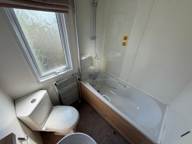 Extra Large 2 Bed Static Caravan with huge Spec! 43x14ft - Offsite Sale — photo 18